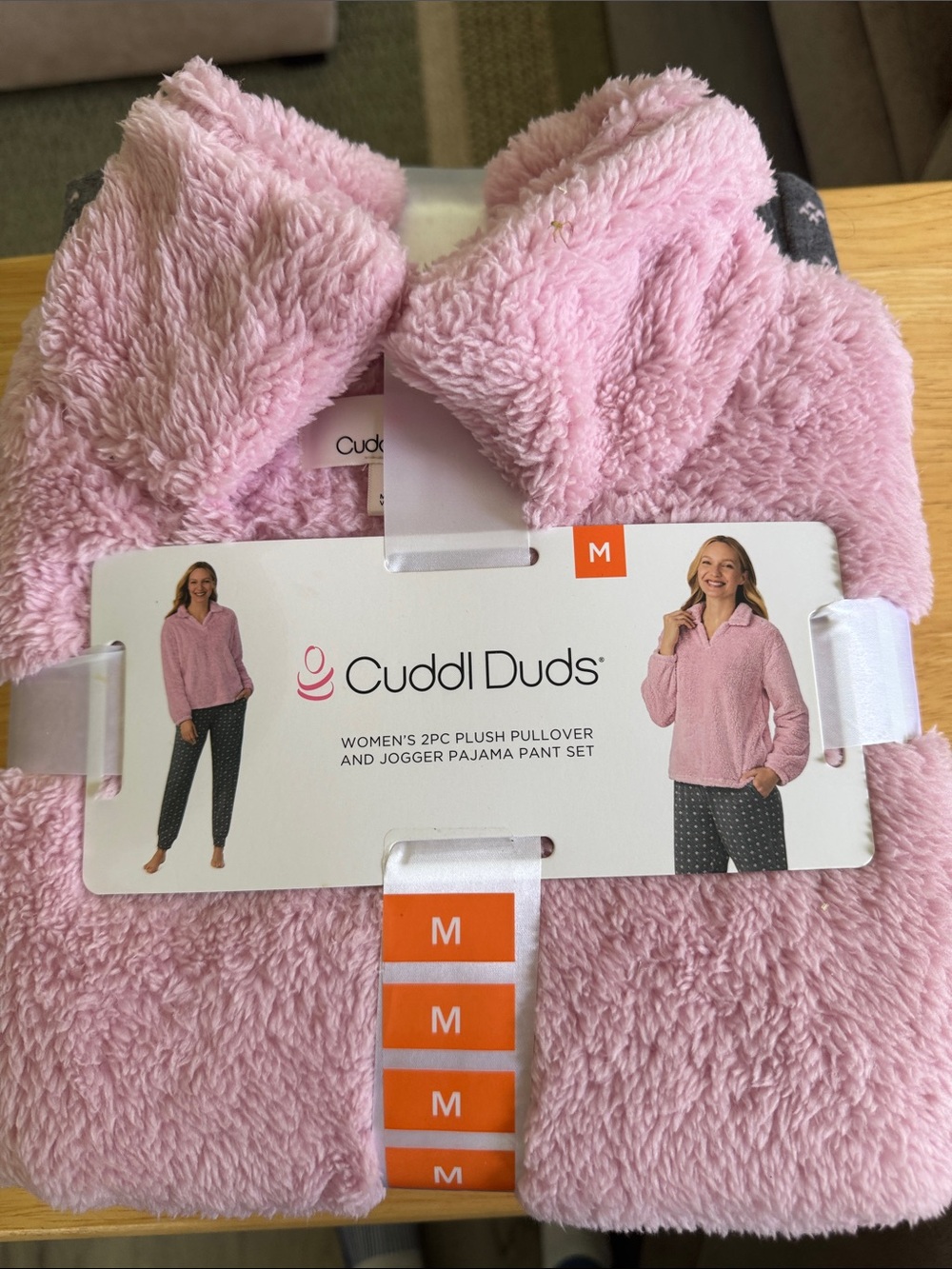 Cuddl Duds Women's Plush Pullover and Jogger Set in Light Pink